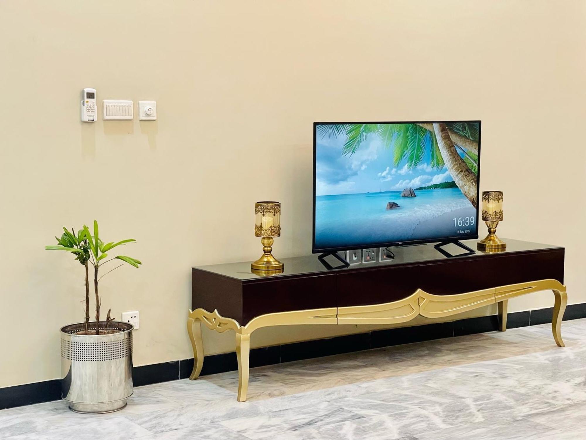 Homey Islamabad Exterior photo